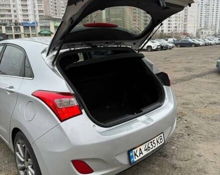 Серый Хендай Элантра, объемом двигателя 2 л и пробегом 150 тыс. км за 9800 $, фото 4 на Automoto.ua