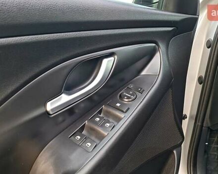 Серый Хендай Элантра, объемом двигателя 2 л и пробегом 86 тыс. км за 9999 $, фото 42 на Automoto.ua