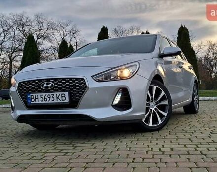 Серый Хендай Элантра, объемом двигателя 2 л и пробегом 86 тыс. км за 8999 $, фото 4 на Automoto.ua