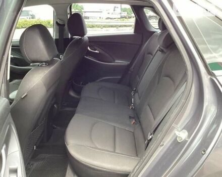 Сірий Хендай Елантра, об'ємом двигуна 2 л та пробігом 131 тис. км за 2600 $, фото 8 на Automoto.ua