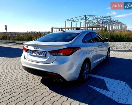 Серый Хендай Элантра, объемом двигателя 2 л и пробегом 133 тыс. км за 8500 $, фото 5 на Automoto.ua