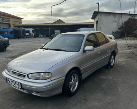 Серый Хендай Элантра, объемом двигателя 1.5 л и пробегом 300 тыс. км за 2200 $, фото 1 на Automoto.ua