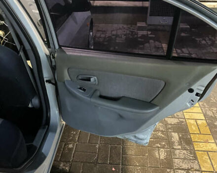 Сірий Хендай Елантра, об'ємом двигуна 1.98 л та пробігом 260 тис. км за 3100 $, фото 14 на Automoto.ua