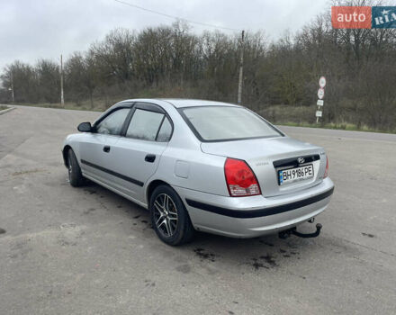 Серый Хендай Элантра, объемом двигателя 1.6 л и пробегом 249 тыс. км за 3400 $, фото 2 на Automoto.ua