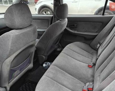 Сірий Хендай Елантра, об'ємом двигуна 2 л та пробігом 280 тис. км за 2500 $, фото 2 на Automoto.ua