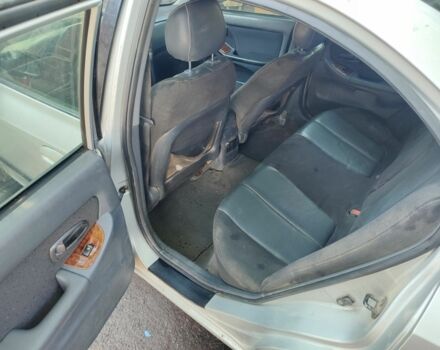 Серый Хендай Элантра, объемом двигателя 1.6 л и пробегом 300 тыс. км за 700 $, фото 5 на Automoto.ua