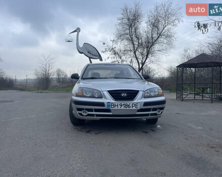 Серый Хендай Элантра, объемом двигателя 1.6 л и пробегом 249 тыс. км за 3400 $, фото 6 на Automoto.ua