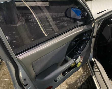 Сірий Хендай Елантра, об'ємом двигуна 1.98 л та пробігом 260 тис. км за 3100 $, фото 1 на Automoto.ua