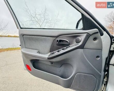 Хендай Элантра 2004 в Днепре (Днепропетровске) на Automoto.ua Серый Хендай Элантра, объемом двигателя 1.6 л и пробегом 500 тыс. км за 3800 $, фото 10 на Automoto.ua