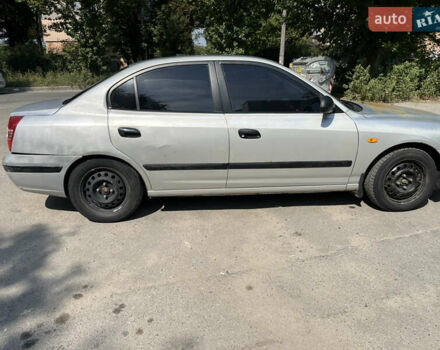 Сірий Хендай Елантра, об'ємом двигуна 1.6 л та пробігом 223 тис. км за 2000 $, фото 1 на Automoto.ua