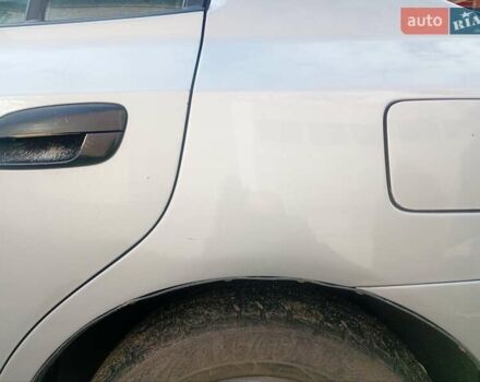 Серый Хендай Элантра, объемом двигателя 1.6 л и пробегом 221 тыс. км за 4100 $, фото 1 на Automoto.ua