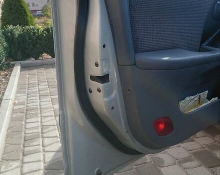 Серый Хендай Элантра, объемом двигателя 1.6 л и пробегом 221 тыс. км за 4100 $, фото 28 на Automoto.ua