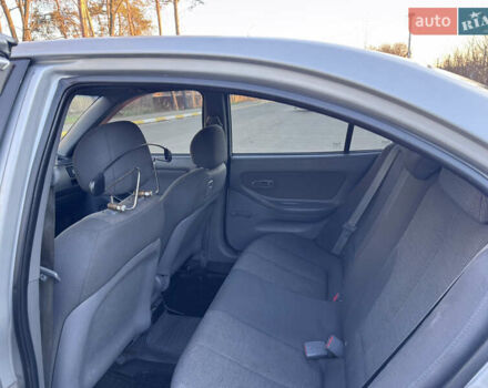 Серый Хендай Элантра, объемом двигателя 1.6 л и пробегом 250 тыс. км за 2800 $, фото 9 на Automoto.ua