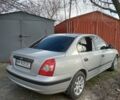 Сірий Хендай Елантра, об'ємом двигуна 1.6 л та пробігом 327 тис. км за 4000 $, фото 1 на Automoto.ua