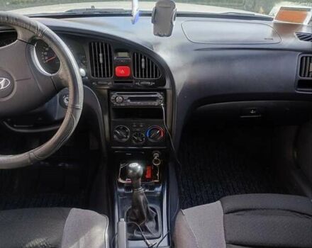 Серый Хендай Элантра, объемом двигателя 1.6 л и пробегом 221 тыс. км за 4100 $, фото 9 на Automoto.ua