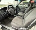 Сірий Хендай Елантра, об'ємом двигуна 1.6 л та пробігом 150 тис. км за 3800 $, фото 10 на Automoto.ua