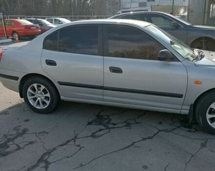 Сірий Хендай Елантра, об'ємом двигуна 1.6 л та пробігом 327 тис. км за 4000 $, фото 3 на Automoto.ua