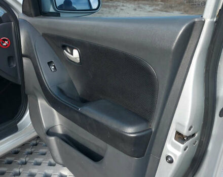 Сірий Хендай Елантра, об'ємом двигуна 1.6 л та пробігом 270 тис. км за 4750 $, фото 39 на Automoto.ua