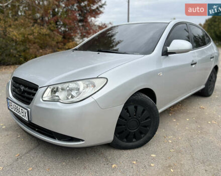 Сірий Хендай Елантра, об'ємом двигуна 1.6 л та пробігом 287 тис. км за 4600 $, фото 11 на Automoto.ua