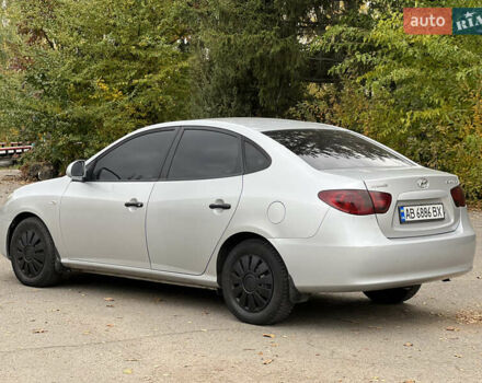 Сірий Хендай Елантра, об'ємом двигуна 1.6 л та пробігом 287 тис. км за 4600 $, фото 39 на Automoto.ua