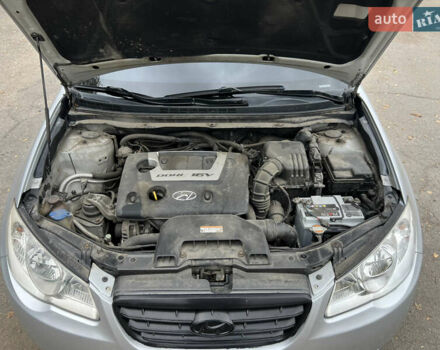 Сірий Хендай Елантра, об'ємом двигуна 1.6 л та пробігом 287 тис. км за 4600 $, фото 35 на Automoto.ua