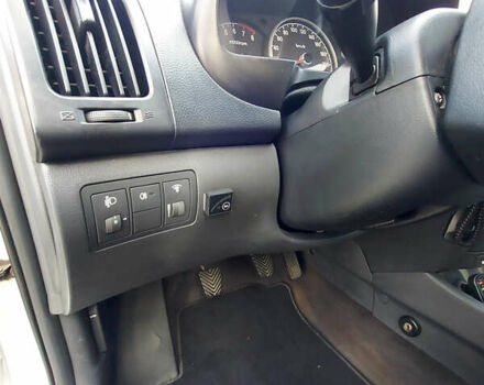 Сірий Хендай Елантра, об'ємом двигуна 1.6 л та пробігом 270 тис. км за 4750 $, фото 22 на Automoto.ua