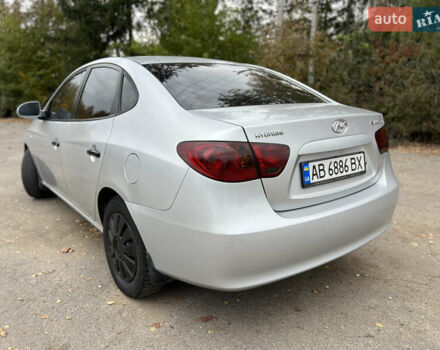 Сірий Хендай Елантра, об'ємом двигуна 1.6 л та пробігом 287 тис. км за 4600 $, фото 21 на Automoto.ua