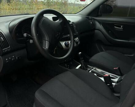 Сірий Хендай Елантра, об'ємом двигуна 1.6 л та пробігом 270 тис. км за 4750 $, фото 48 на Automoto.ua