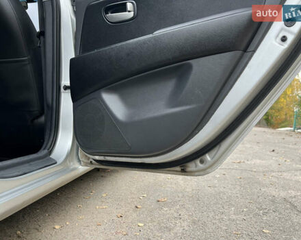 Сірий Хендай Елантра, об'ємом двигуна 1.6 л та пробігом 287 тис. км за 4600 $, фото 29 на Automoto.ua