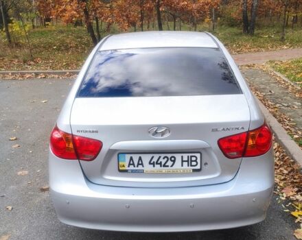 Серый Хендай Элантра, объемом двигателя 1.6 л и пробегом 90 тыс. км за 6500 $, фото 4 на Automoto.ua
