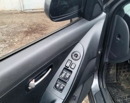 Серый Хендай Элантра, объемом двигателя 0 л и пробегом 133 тыс. км за 6000 $, фото 5 на Automoto.ua