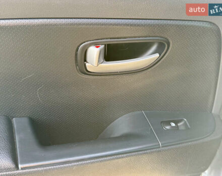 Серый Хендай Элантра, объемом двигателя 1.59 л и пробегом 203 тыс. км за 7100 $, фото 24 на Automoto.ua