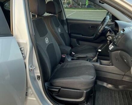 Серый Хендай Элантра, объемом двигателя 1.6 л и пробегом 159 тыс. км за 6250 $, фото 15 на Automoto.ua