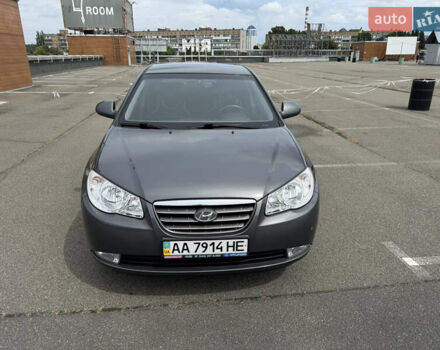 Сірий Хендай Елантра, об'ємом двигуна 1.6 л та пробігом 102 тис. км за 9000 $, фото 6 на Automoto.ua