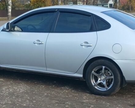 Серый Хендай Элантра, объемом двигателя 1.6 л и пробегом 284 тыс. км за 5500 $, фото 3 на Automoto.ua