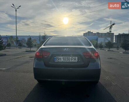 Серый Хендай Элантра, объемом двигателя 1.59 л и пробегом 203 тыс. км за 7100 $, фото 6 на Automoto.ua