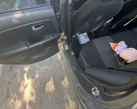 Сірий Хендай Елантра, об'ємом двигуна 1.59 л та пробігом 145 тис. км за 6300 $, фото 23 на Automoto.ua