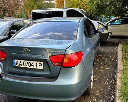 Сірий Хендай Елантра, об'ємом двигуна 1.6 л та пробігом 289 тис. км за 3000 $, фото 9 на Automoto.ua