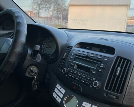 Сірий Хендай Елантра, об'ємом двигуна 1.6 л та пробігом 159 тис. км за 6250 $, фото 15 на Automoto.ua