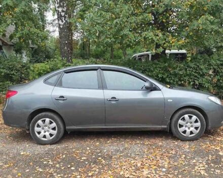 Серый Хендай Элантра, объемом двигателя 1.59 л и пробегом 230 тыс. км за 6800 $, фото 2 на Automoto.ua