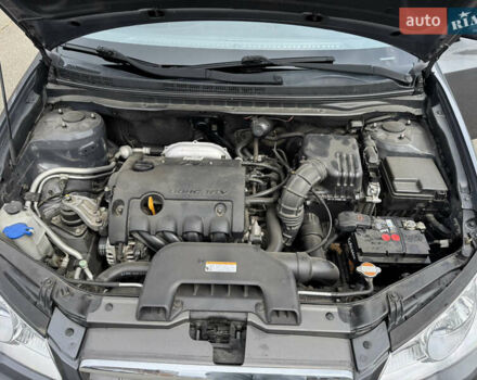 Сірий Хендай Елантра, об'ємом двигуна 1.6 л та пробігом 102 тис. км за 9000 $, фото 14 на Automoto.ua