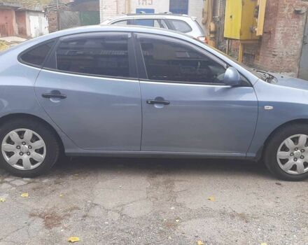 Серый Хендай Элантра, объемом двигателя 1.6 л и пробегом 270 тыс. км за 4200 $, фото 1 на Automoto.ua