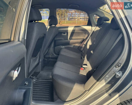 Серый Хендай Элантра, объемом двигателя 1.59 л и пробегом 203 тыс. км за 7100 $, фото 23 на Automoto.ua