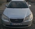 Сірий Хендай Елантра, об'ємом двигуна 1.6 л та пробігом 210 тис. км за 4010 $, фото 1 на Automoto.ua