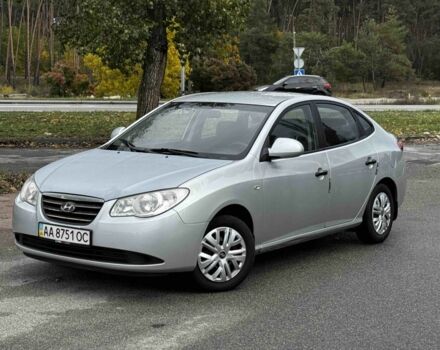 Сірий Хендай Елантра, об'ємом двигуна 1.6 л та пробігом 240 тис. км за 4500 $, фото 6 на Automoto.ua