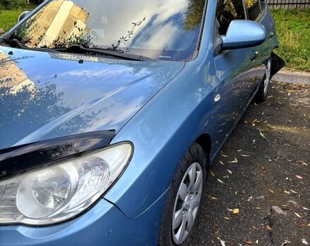 Сірий Хендай Елантра, об'ємом двигуна 1.6 л та пробігом 289 тис. км за 3000 $, фото 5 на Automoto.ua