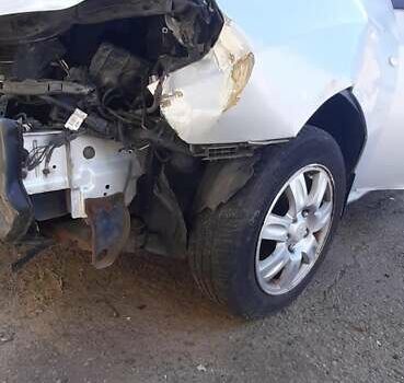 Сірий Хендай Елантра, об'ємом двигуна 1.59 л та пробігом 230 тис. км за 2800 $, фото 18 на Automoto.ua