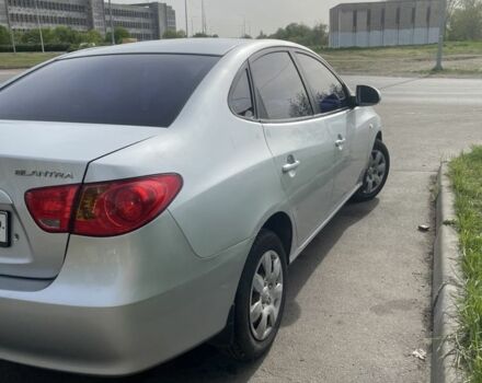 Серый Хендай Элантра, объемом двигателя 1.6 л и пробегом 154 тыс. км за 5499 $, фото 1 на Automoto.ua