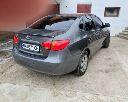 Сірий Хендай Елантра, об'ємом двигуна 1.6 л та пробігом 200 тис. км за 5600 $, фото 3 на Automoto.ua