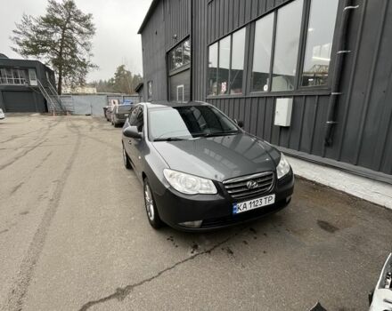 Серый Хендай Элантра, объемом двигателя 1.6 л и пробегом 180 тыс. км за 5900 $, фото 5 на Automoto.ua